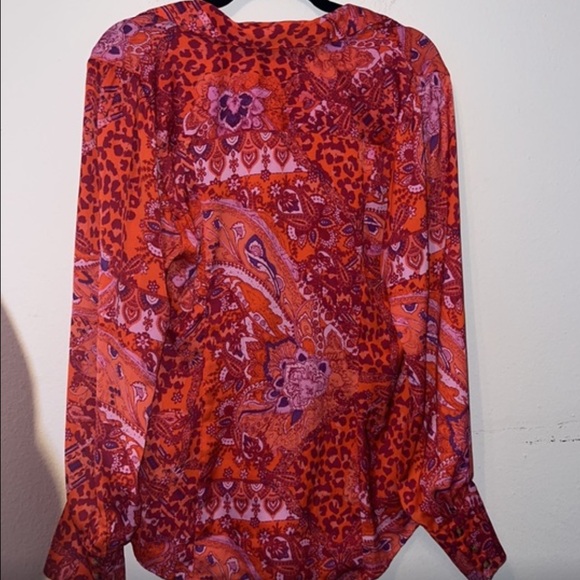 FP Satin soft polyester Top in bright maroon pink and orange. - Picture 4 of 8